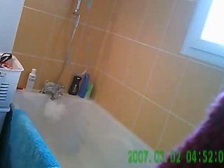 Amateur versteckt dusche kamera