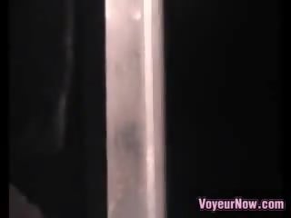 Stripling vohunjenje na njegov sosed