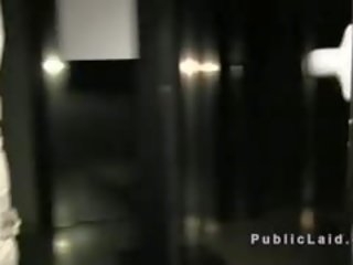 Amatérske seductress buchol v posilňovňa