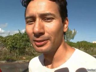 Jashtë në publike