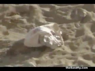 Thesandfly आमेचर बीच उत्कृष्ट सेक्स!