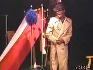 Мръсен grown-up блудница отпадна от шпионин