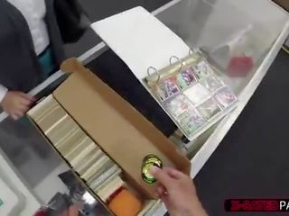 I pabesueshëm mdtq shet të saj burrat card koleksion dhe përfundon lart fucked