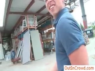 Construction worker gets sucked in publik by outincrowd