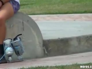 Skater feature agrees to fuck with stranger