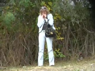 Pissing in nature 6198