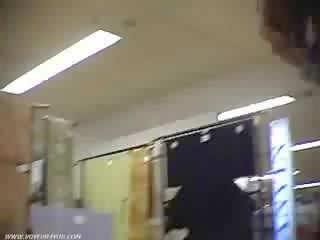 Публічний шпигун трусики