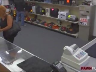 大 屁股 业余 女神 钉 由 pawn 男人 在 该 幕后