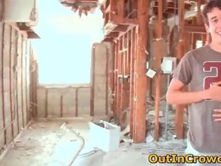 Sensational hetero porcje dostać outed w publiczne