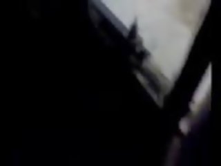 Τρελό άνθρωπος είναι κατασκοπεία επί του delightful γείτονας μαλακία mov