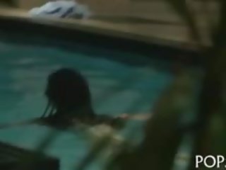 可爱 法律 年龄 女学生 尝试 性交 性别 电影
