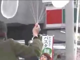 Upskirt mov per reale voyeur 35